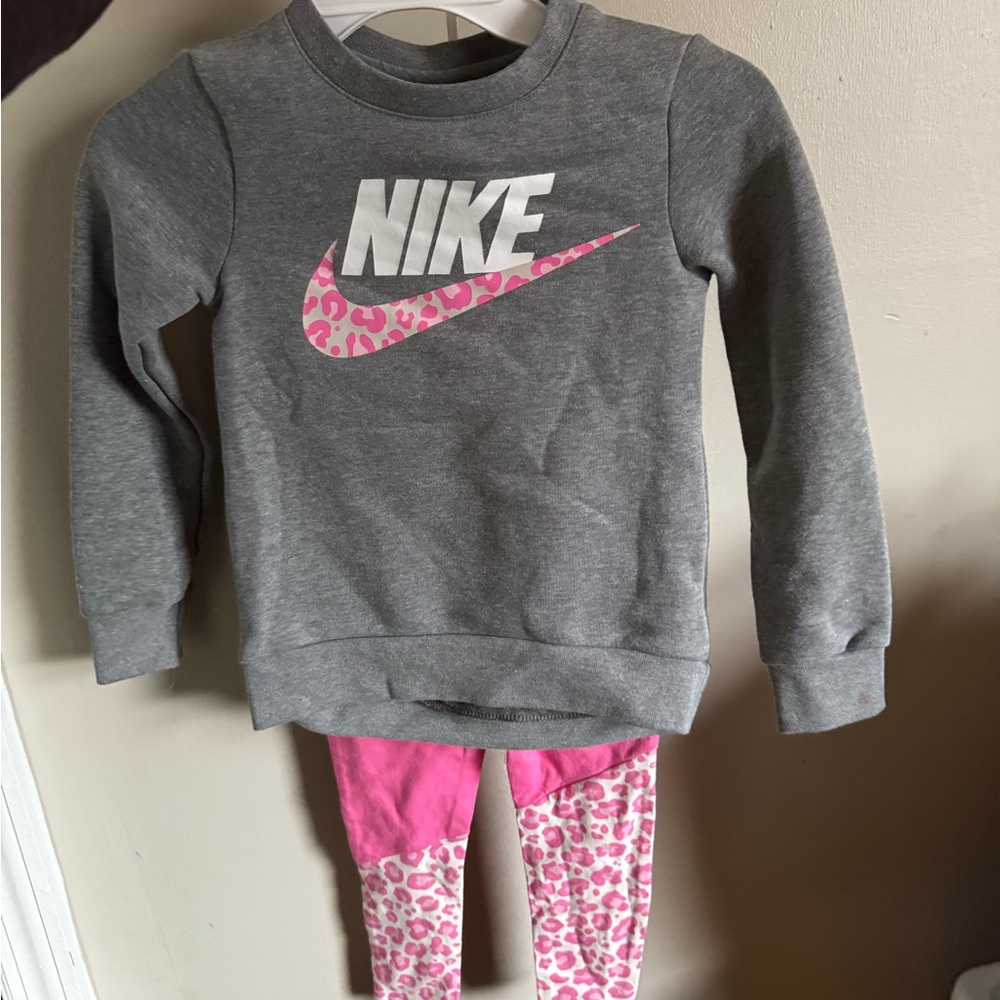 Nike Gray Sweatshirt with Pink Leopard Leggings girls size 4